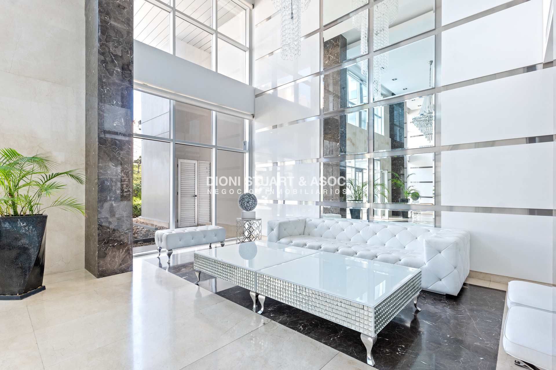 Apartamento ID.660 - Alquiler Anual o Invernal - Temporada  - Miami Boulevard I - 2 Dormitorios - Todos los Amenities - Playa Mansa