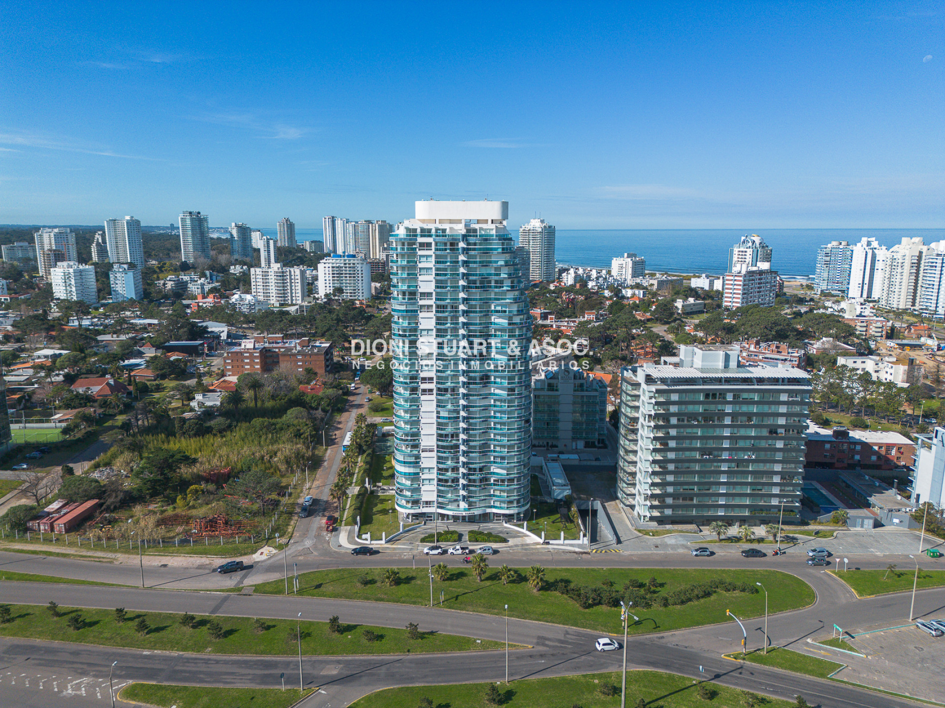 Apartamento ID.662 - CASINO TOWER - EN VENTA - 2 DORM - TIPOLOGÍA 05