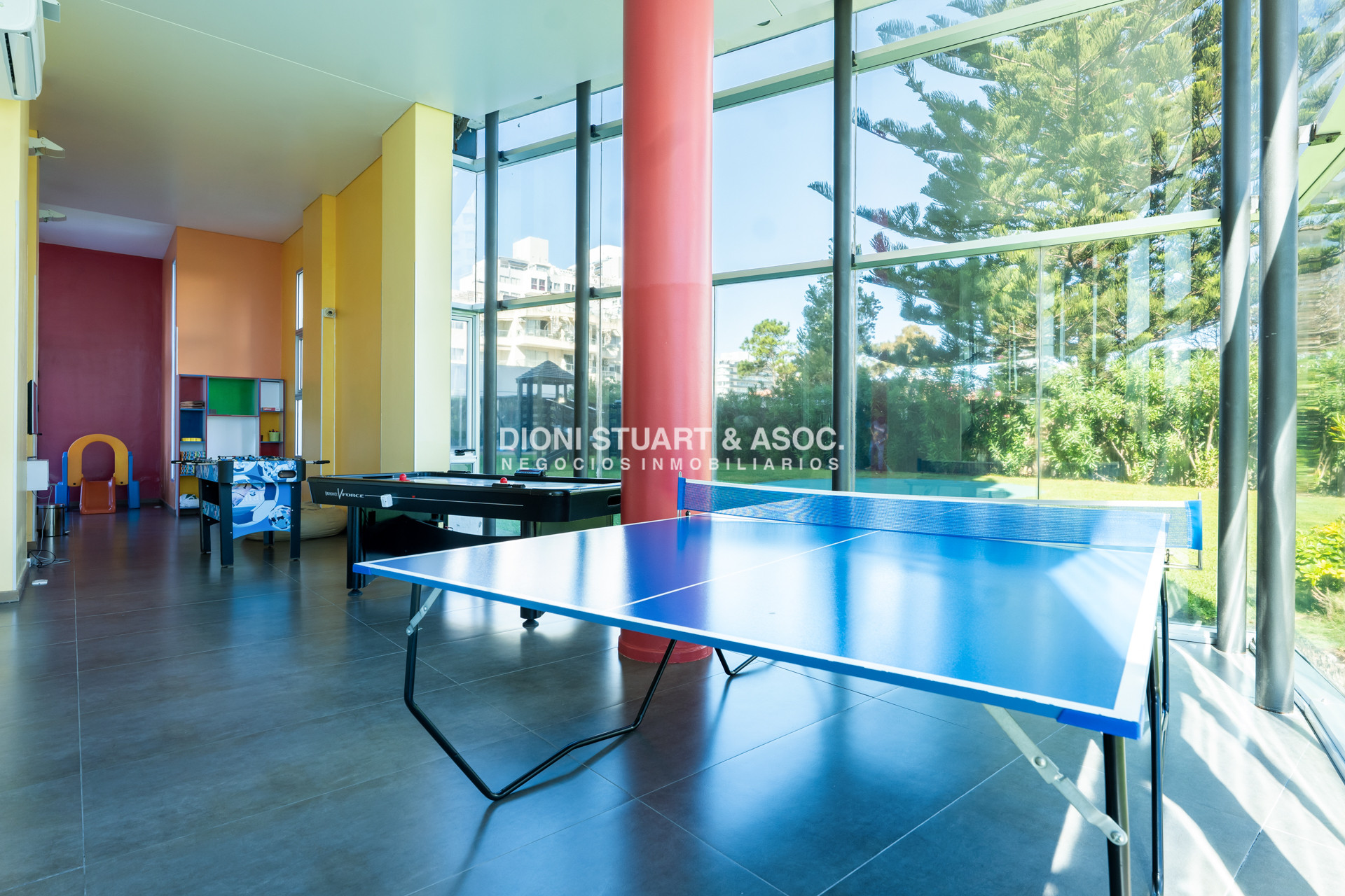 Apartamento ID.938 - GALA TOWER DEPARTAMENTO ESQUINERO 3 DORMITORIOS VISTA AL MAR - PLAYA MANSA - CON PARRILLERO
