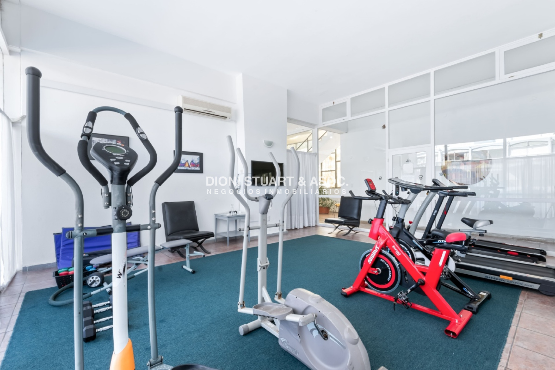 Apartamento ID.507 - Apartamento en Peninsula - 1 Dormitorio - Garage - Vista al Puerto - Reciclado - Piscina y Servicios