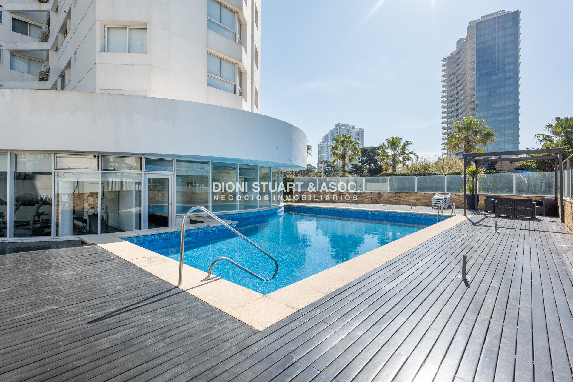Apartamento ID.739 - DEPARTAMENTO EN VENTA EN CASINO TOWER - 2 DORM EN SUITE - TODOS LOS AMENITIES