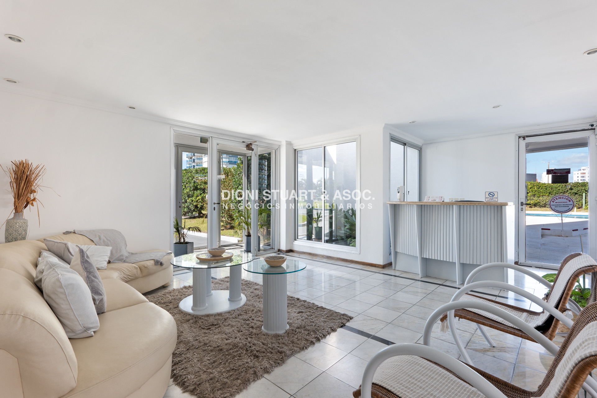 Apartamento ID.940 - DEPARTAMENTO EN VENTA CON PARRILLERO 3 DORMITORIOS RECICLADO - EDIFICIO CAP BRETON - PLAYA MANSA