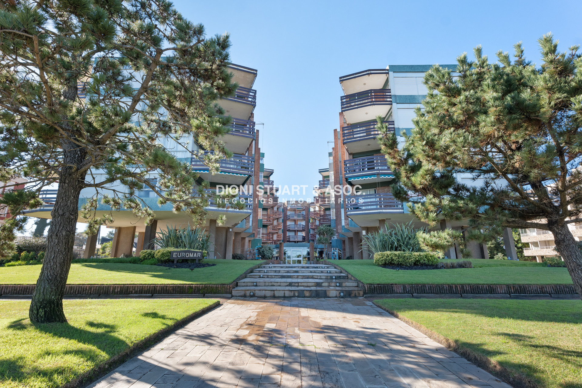 Apartamento ID.688 - Apartamento en Oportunidad Frente al Mar - Euromar - 3 Dormitorios