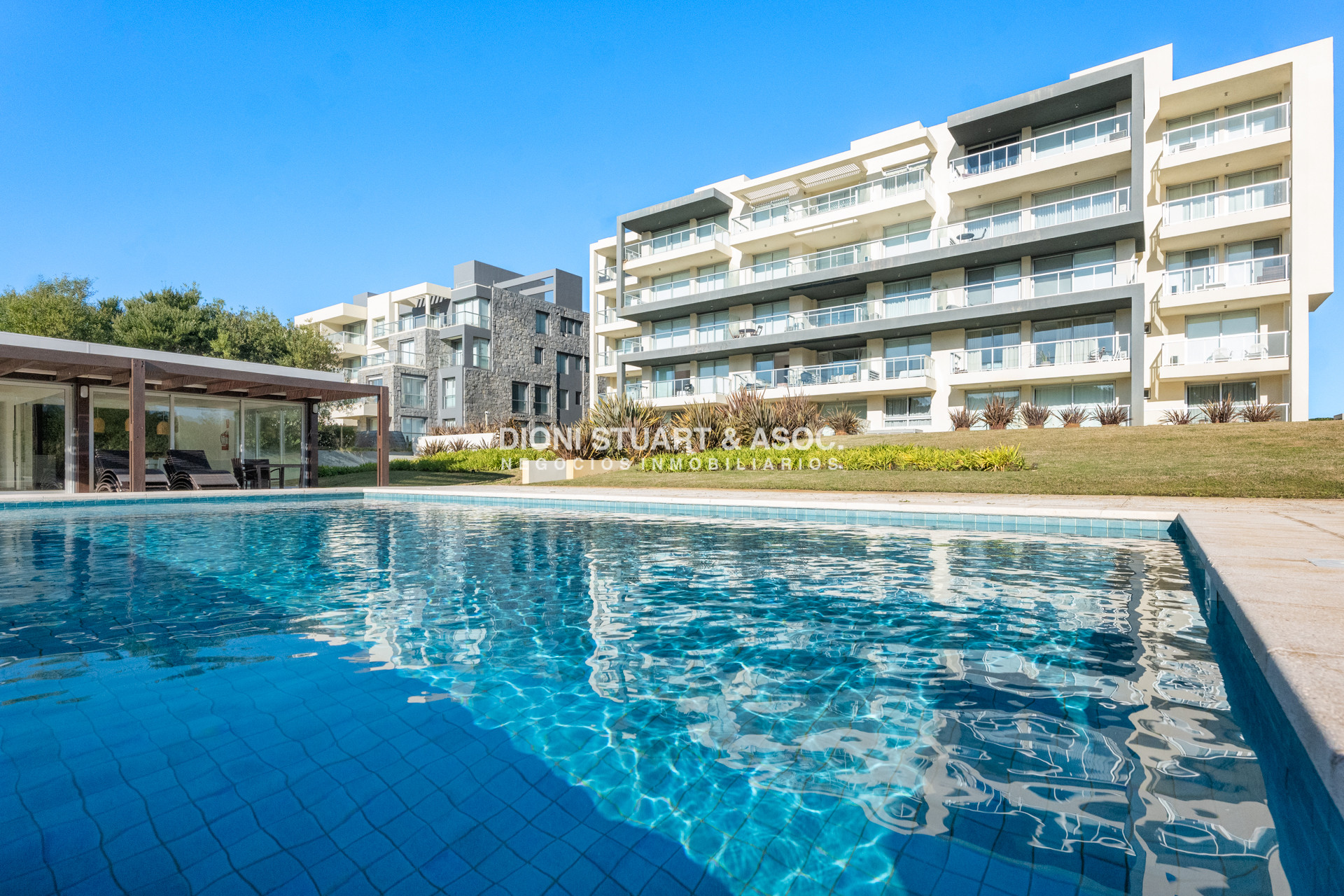 Apartamento ID.991 - PENT HOUSE CON BARBACOA EN VENTA - PLAYA BRAVA - 3 DORMITORIOS EN SUITE EDIFICIO BLUE MARINE