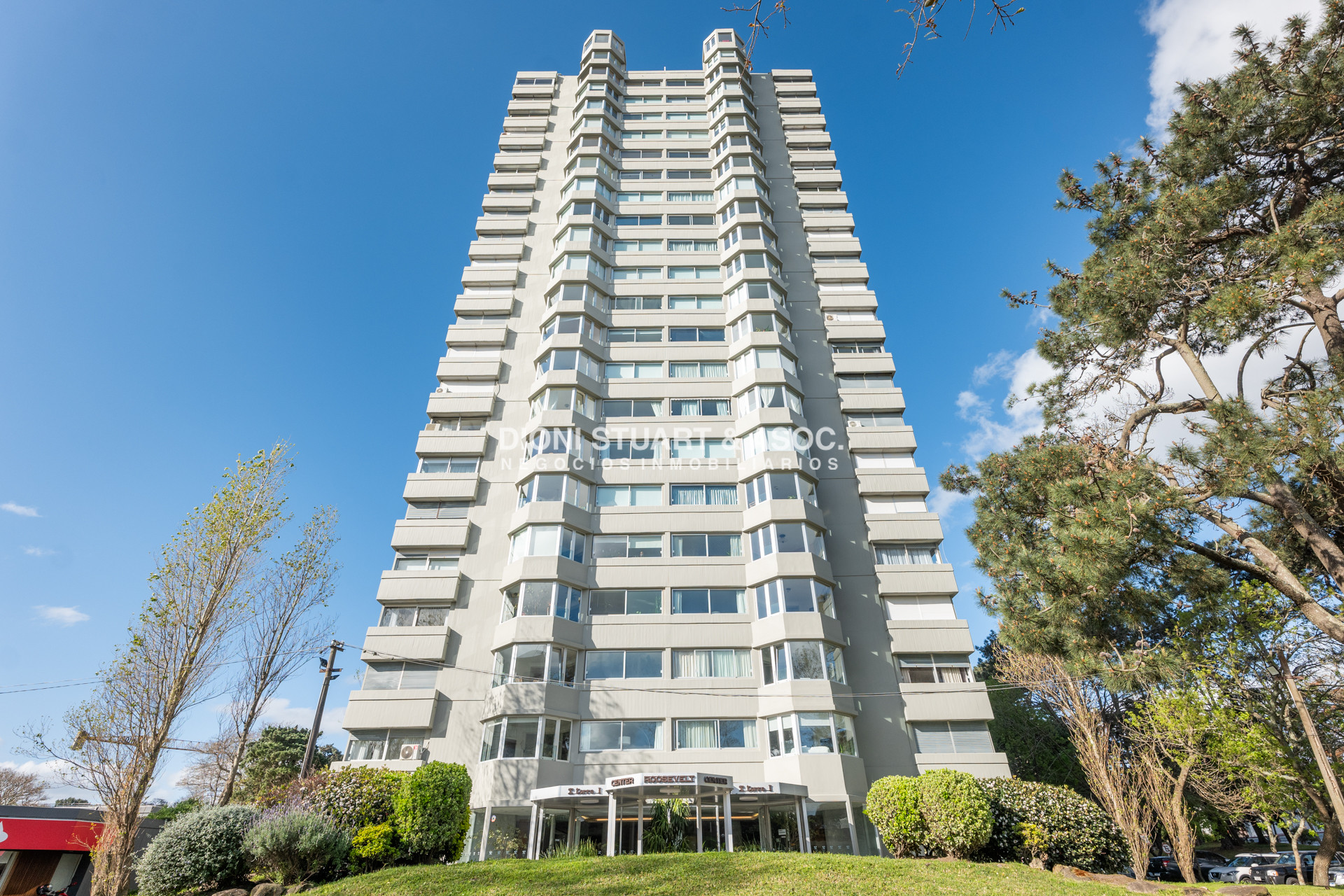 Apartamento ID.778 - Apartamento en Venta en Oportunidad - Roosevelt Center - 3 Dormitorios - Reciclado