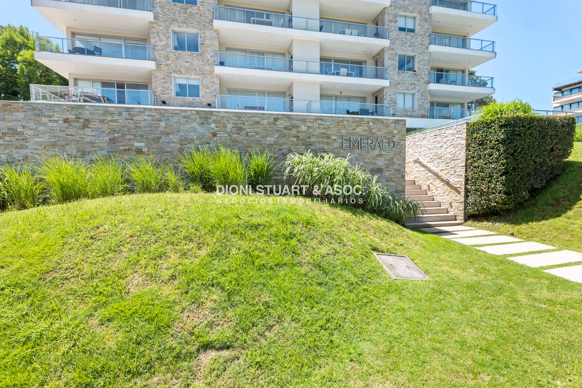 Apartamento ID.925 - DEPARTAMENTO PENT HOUSE EN VENTA - 3 DORM Y DEP. - PARRILLERO - PLAYA MANSA