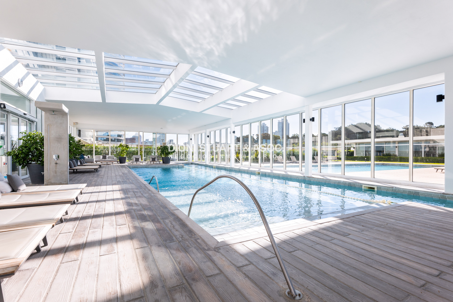 Apartamento ID.829 - DEPARTAMENTO EN VENTA EN LE PARC III UNIFICADO - IMPONENTE
