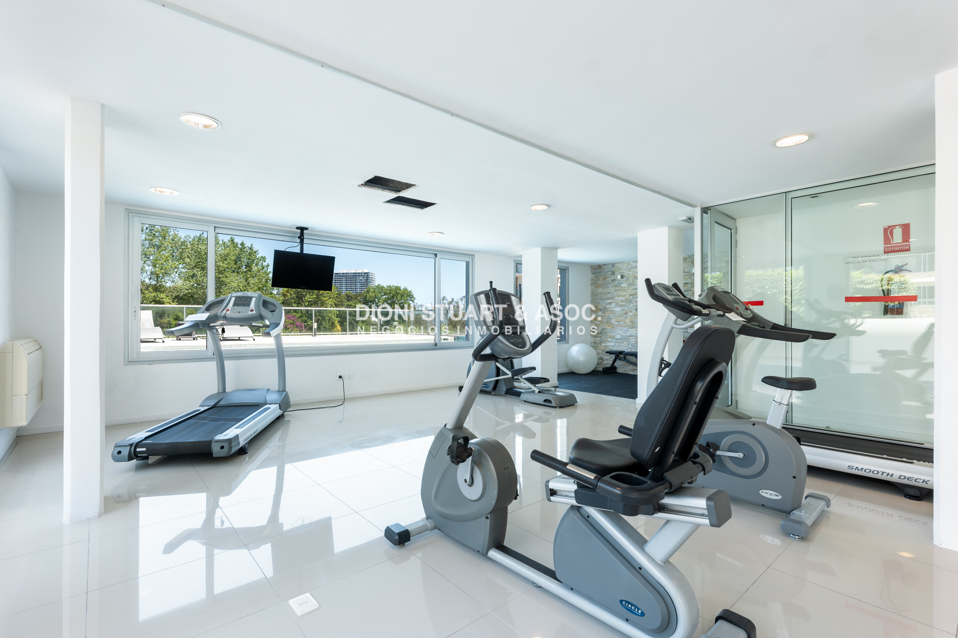 Apartamento ID.925 - DEPARTAMENTO PENT HOUSE EN VENTA - 3 DORM Y DEP. - PARRILLERO - PLAYA MANSA