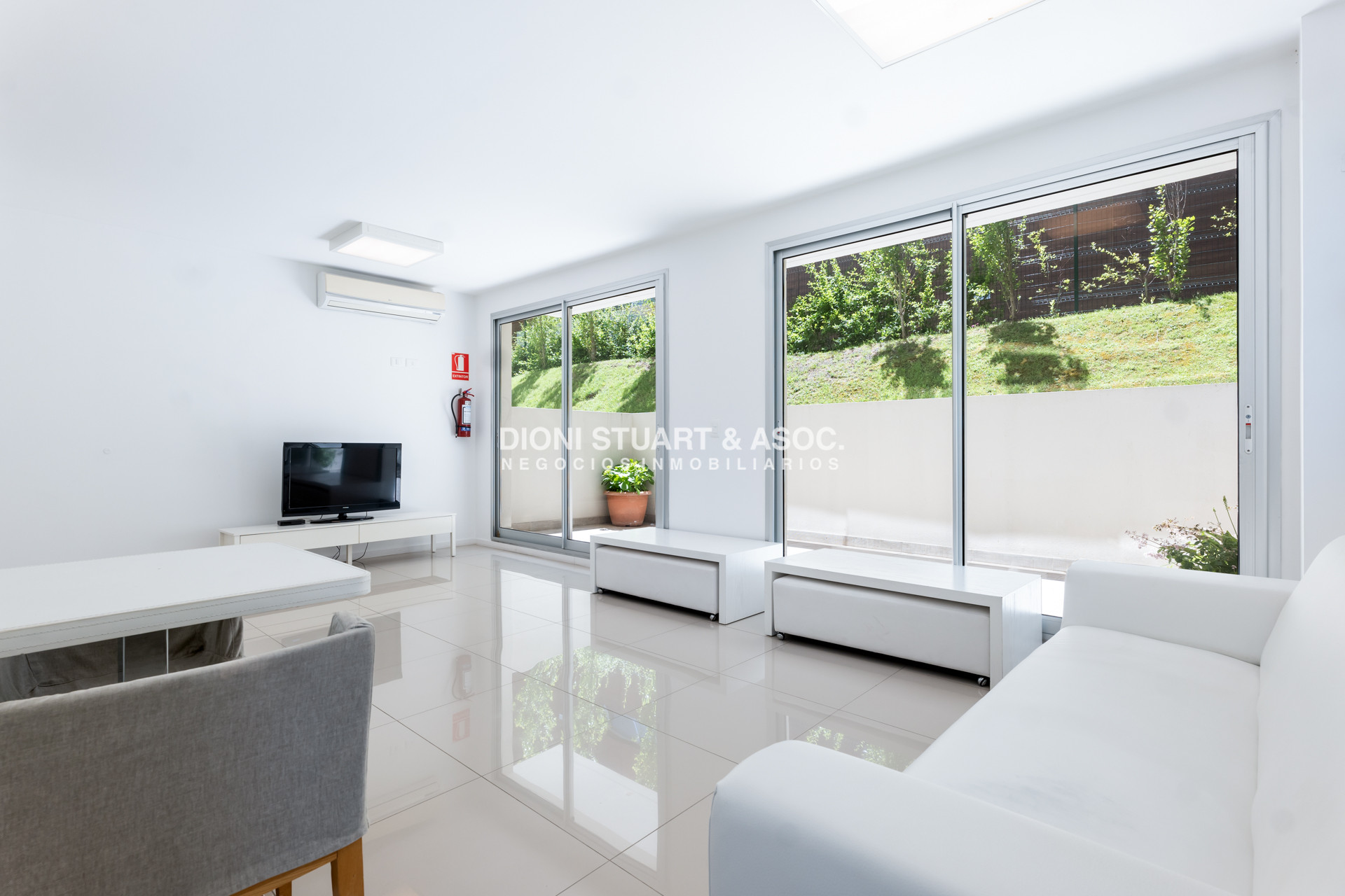 Apartamento ID.925 - DEPARTAMENTO PENT HOUSE EN VENTA - 3 DORM Y DEP. - PARRILLERO - PLAYA MANSA