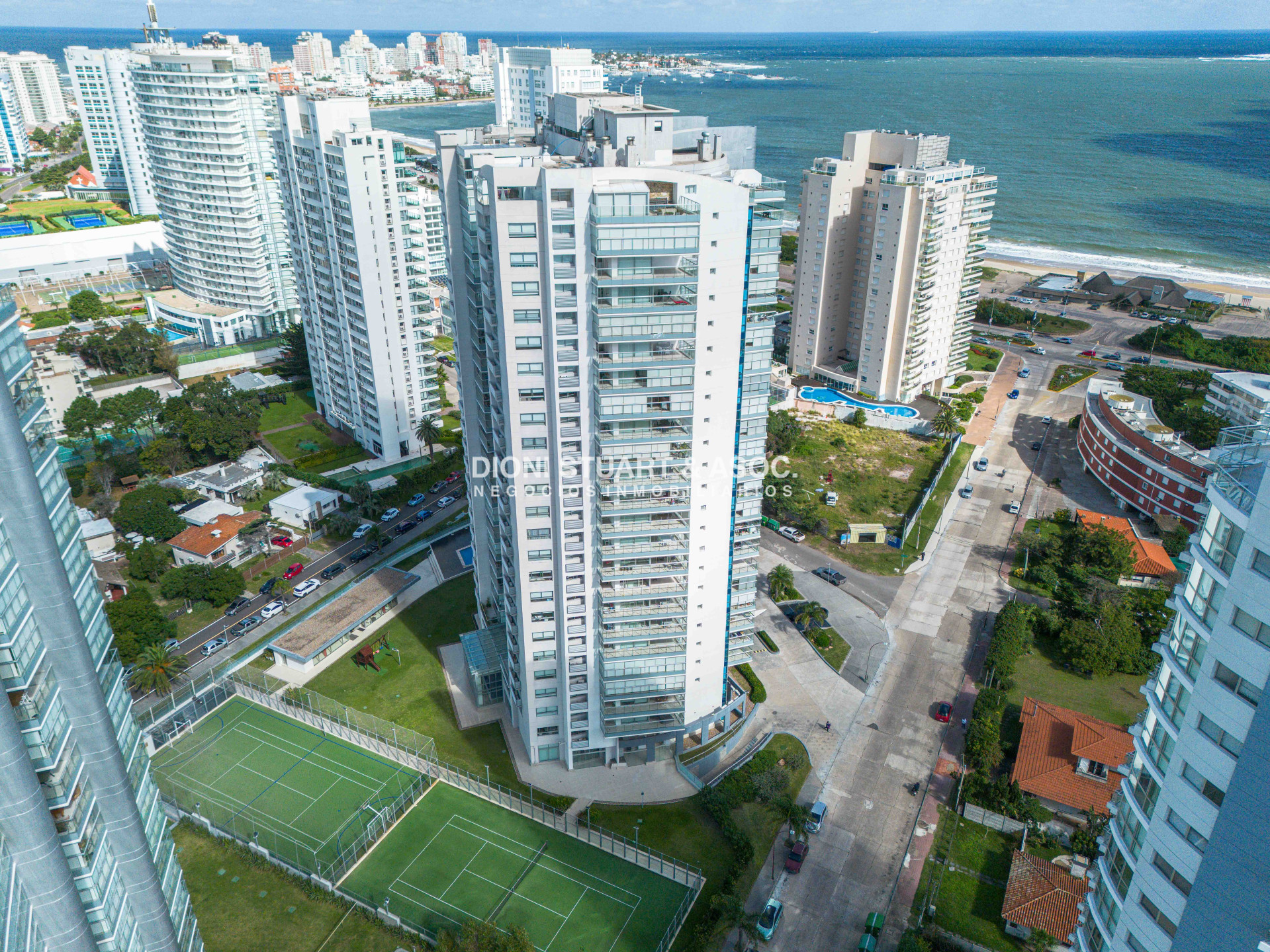 Apartamento ID.660 - Alquiler Anual o Invernal - Temporada  - Miami Boulevard I - 2 Dormitorios - Todos los Amenities - Playa Mansa