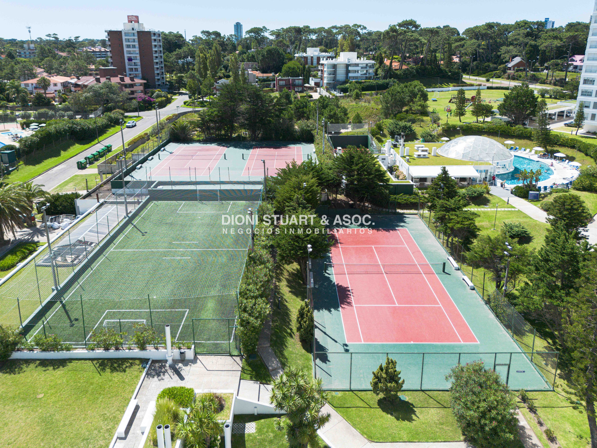 Apartamento ID.922 - PENT HOUSE DUPLEX EN LA MANSA - 4 DORM Y DEP - COMPLEJO LINCOLN CENTER - TORRE WILSON