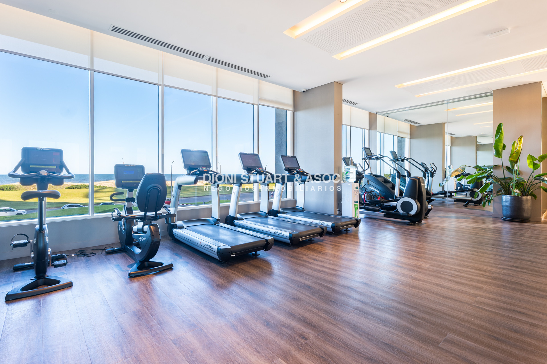 Apartamento ID.829 - DEPARTAMENTO EN VENTA EN LE PARC III UNIFICADO - IMPONENTE