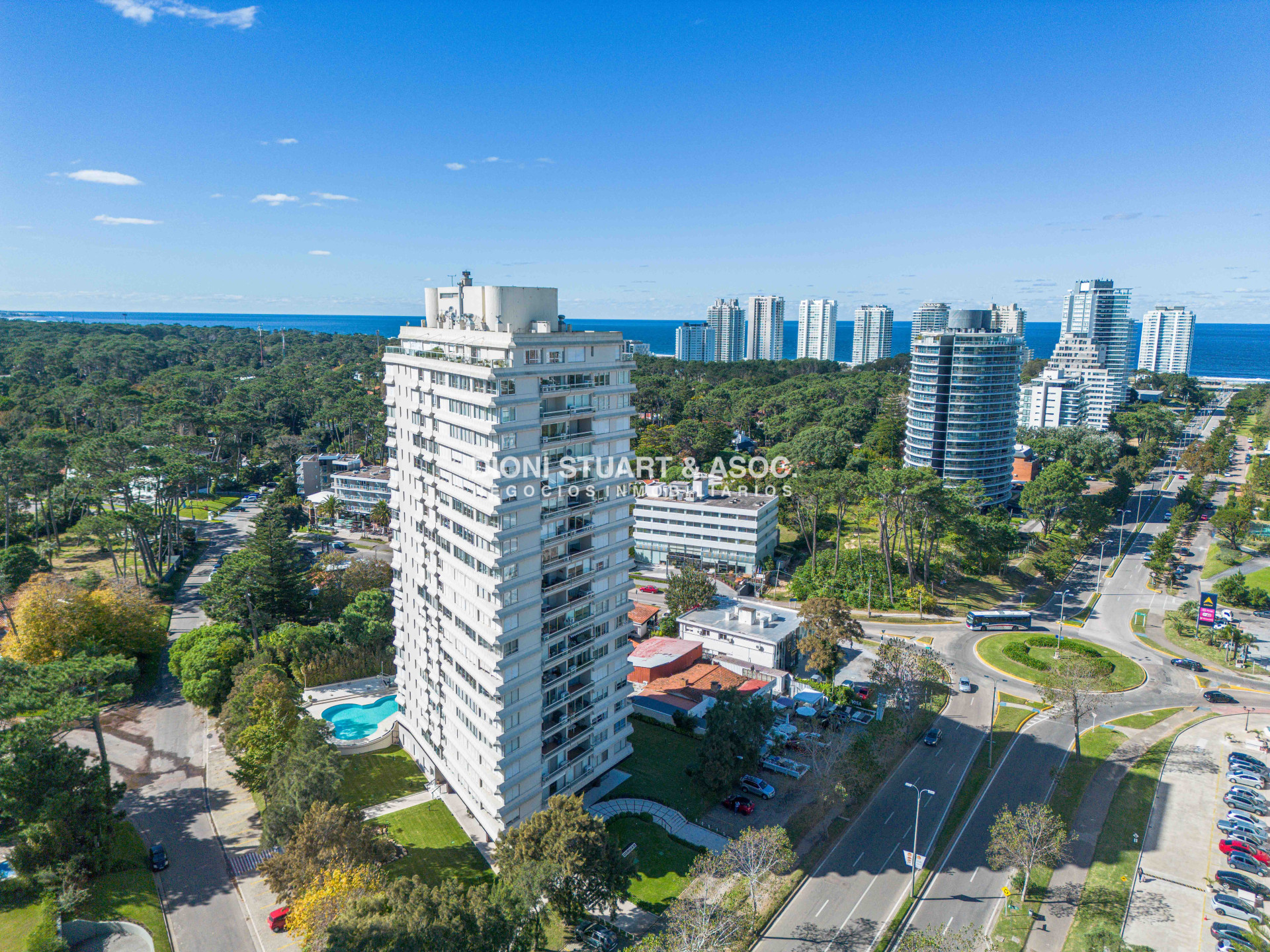 Apartamento ID.664 - Apartamento en Roosevelt - 3 Dormitorios y 3 Baños - Edificio Dormar - Punta del Este