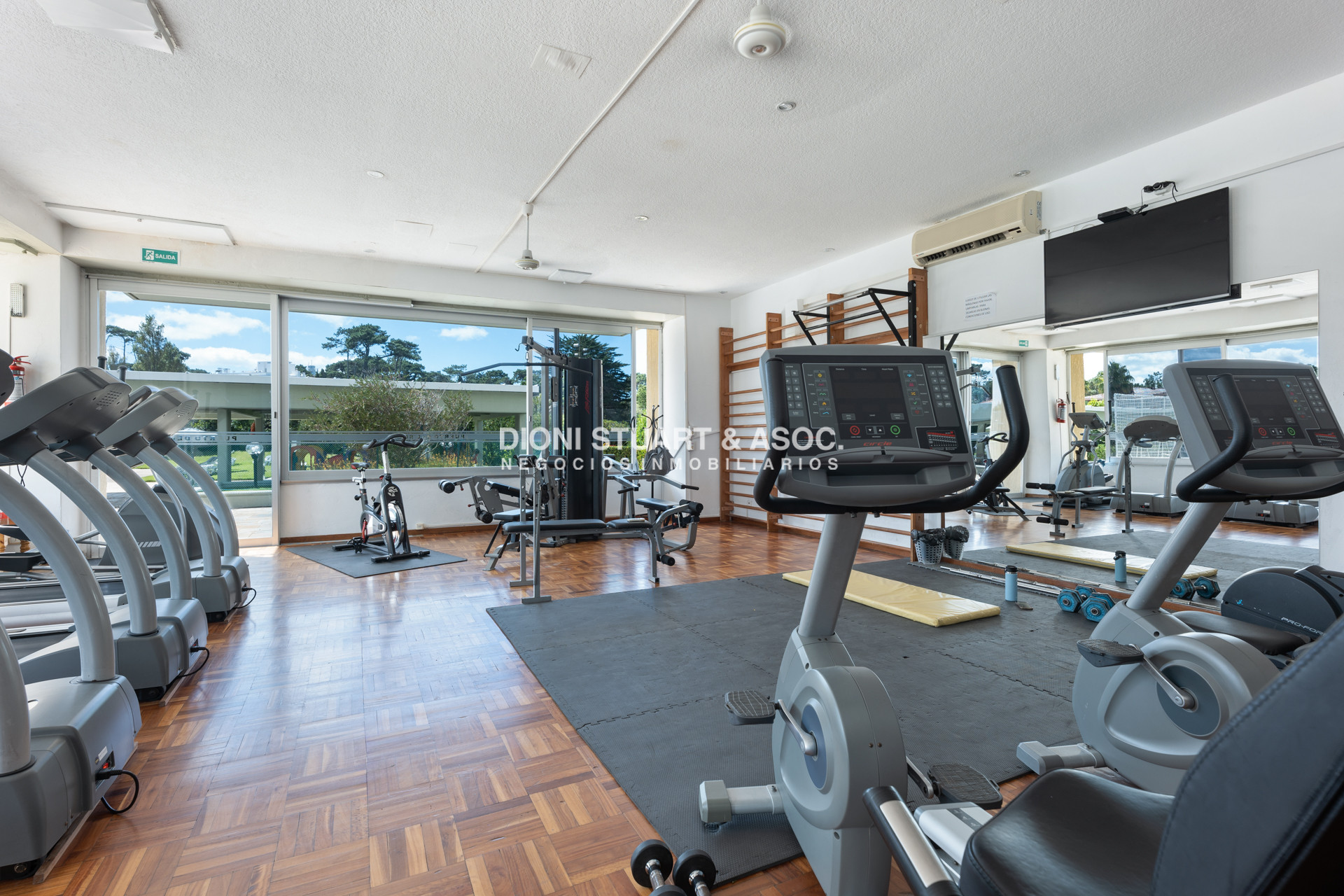Apartamento ID.645 - Goleta -  Piso Alto Central - 3 Dorms