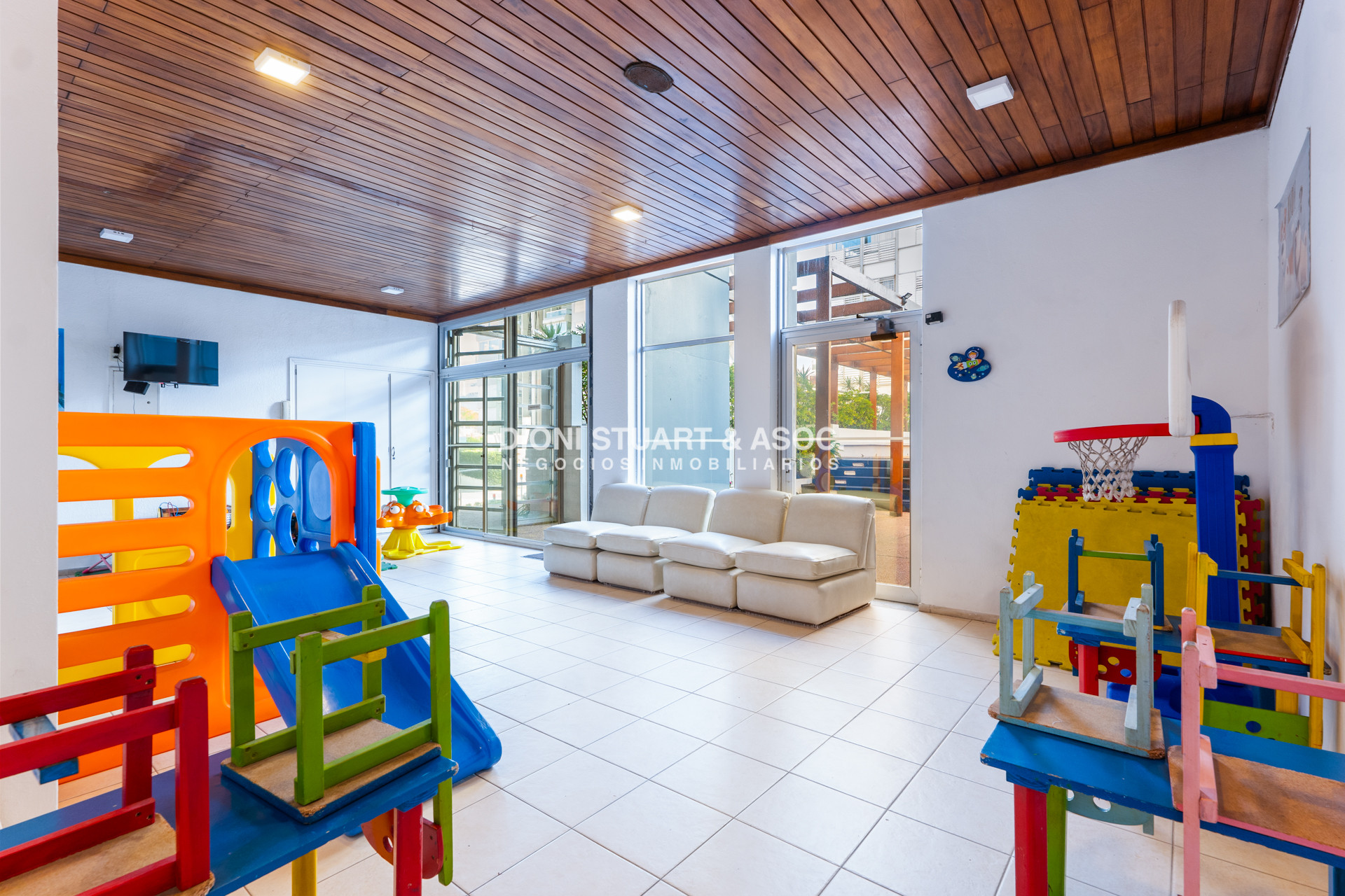 Apartamento ID.962 - APARTAMENTO EN VENTA 2 DORMITORIOS RECICLADO EN EDIFICIO VAN GOOGH - PENINSULA PUNTA DEL ESTE