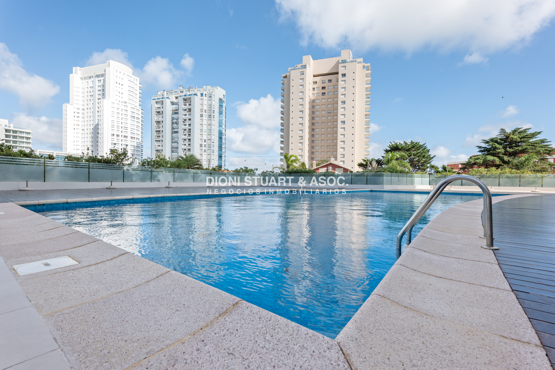 Apartamento ID.660 - Alquiler Anual o Invernal - Temporada  - Miami Boulevard I - 2 Dormitorios - Todos los Amenities - Playa Mansa