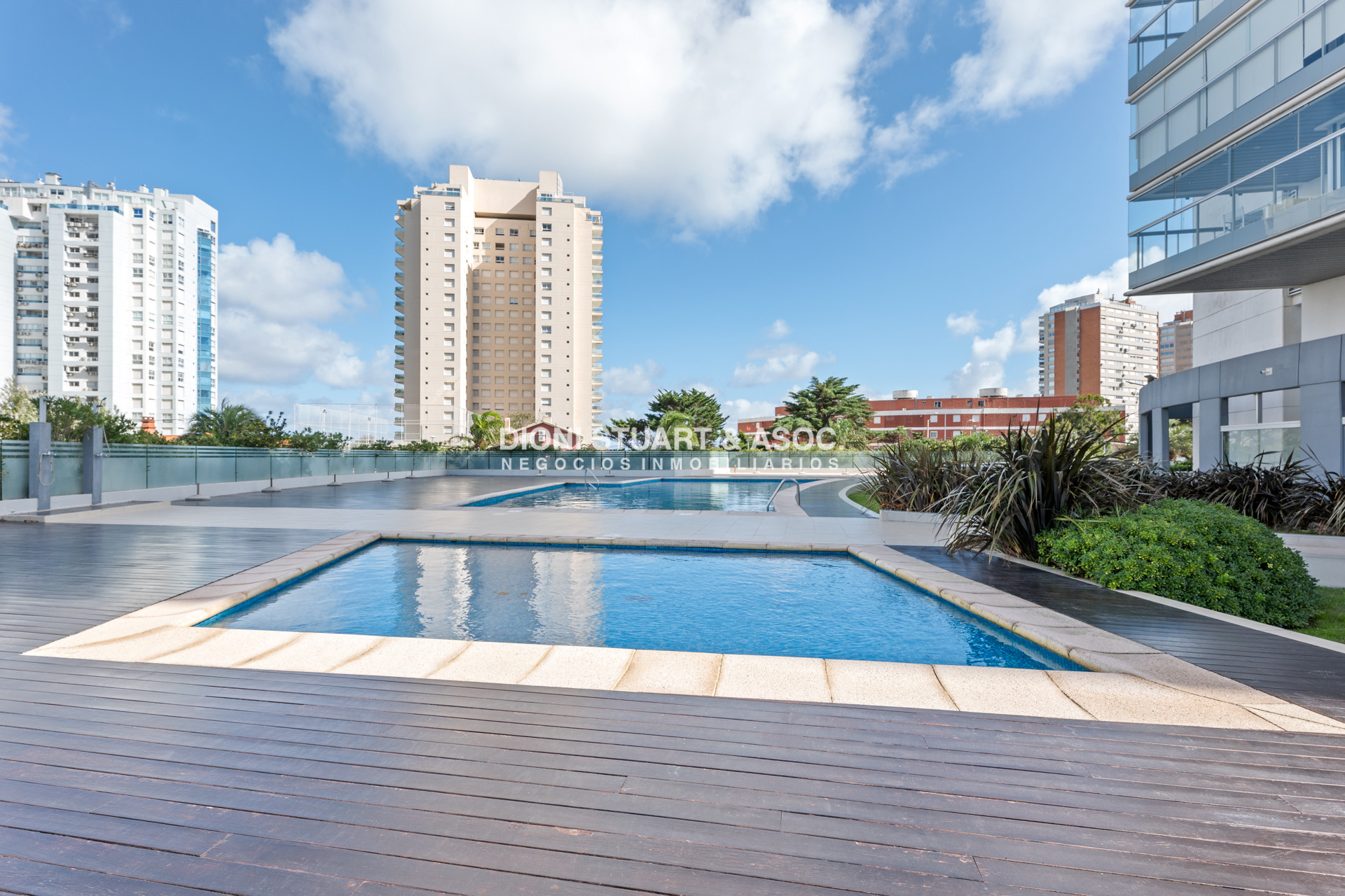 Apartamento ID.660 - Alquiler Anual o Invernal - Temporada  - Miami Boulevard I - 2 Dormitorios - Todos los Amenities - Playa Mansa