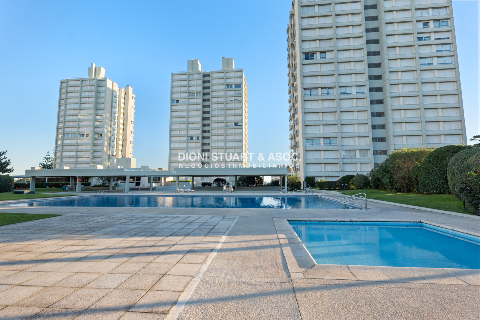 Apartamento ID.687 - Alquiler de Temporada - Edificio Fragata - Frente al Mar - 3 Dormitorios - Todos los Amenities