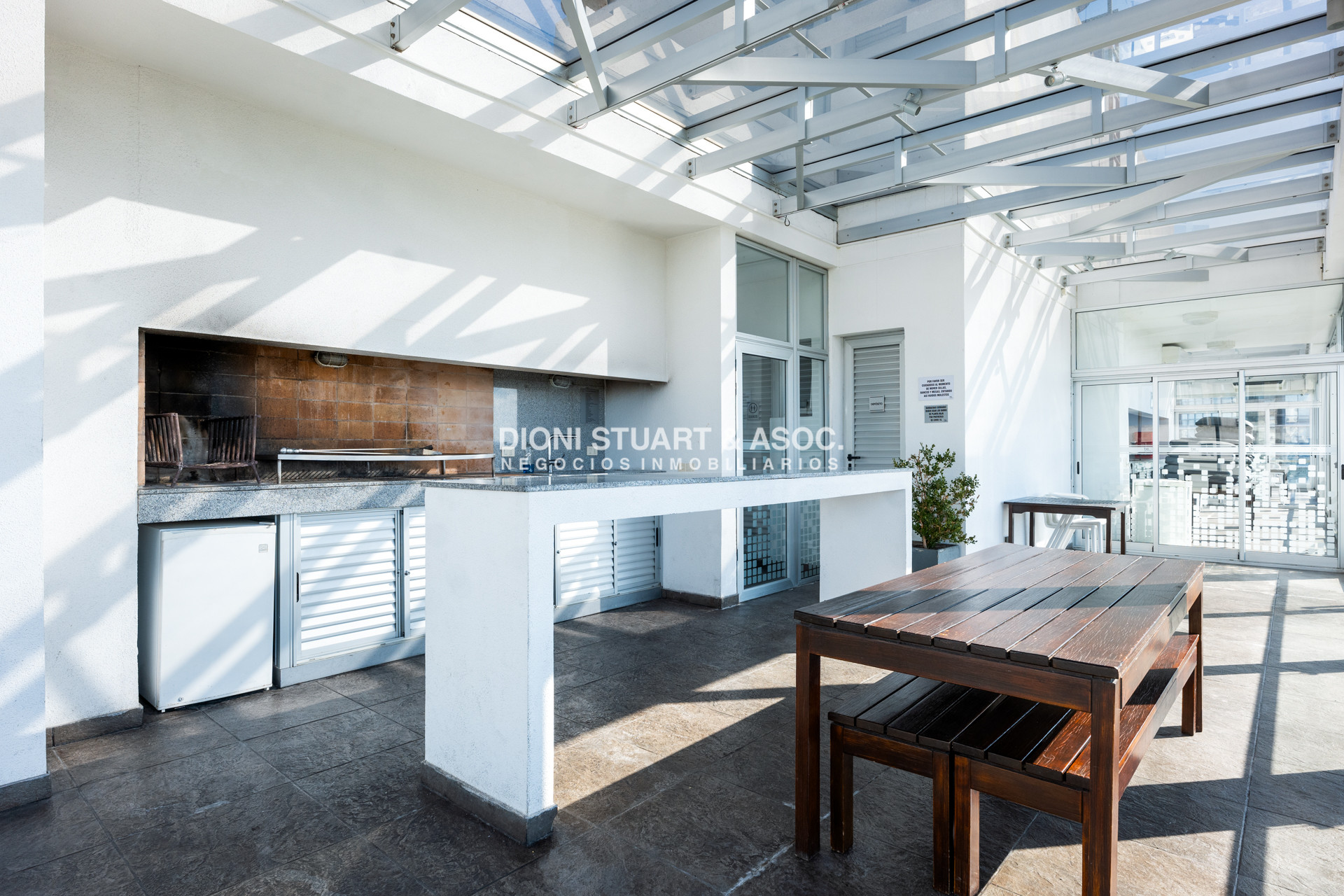 Apartamento ID.980 - APARTAMENTO EN VENTA EN ROOSEVELT DE 2 DORMITORIOS MODERNO EDIFICIO BE PUNTA