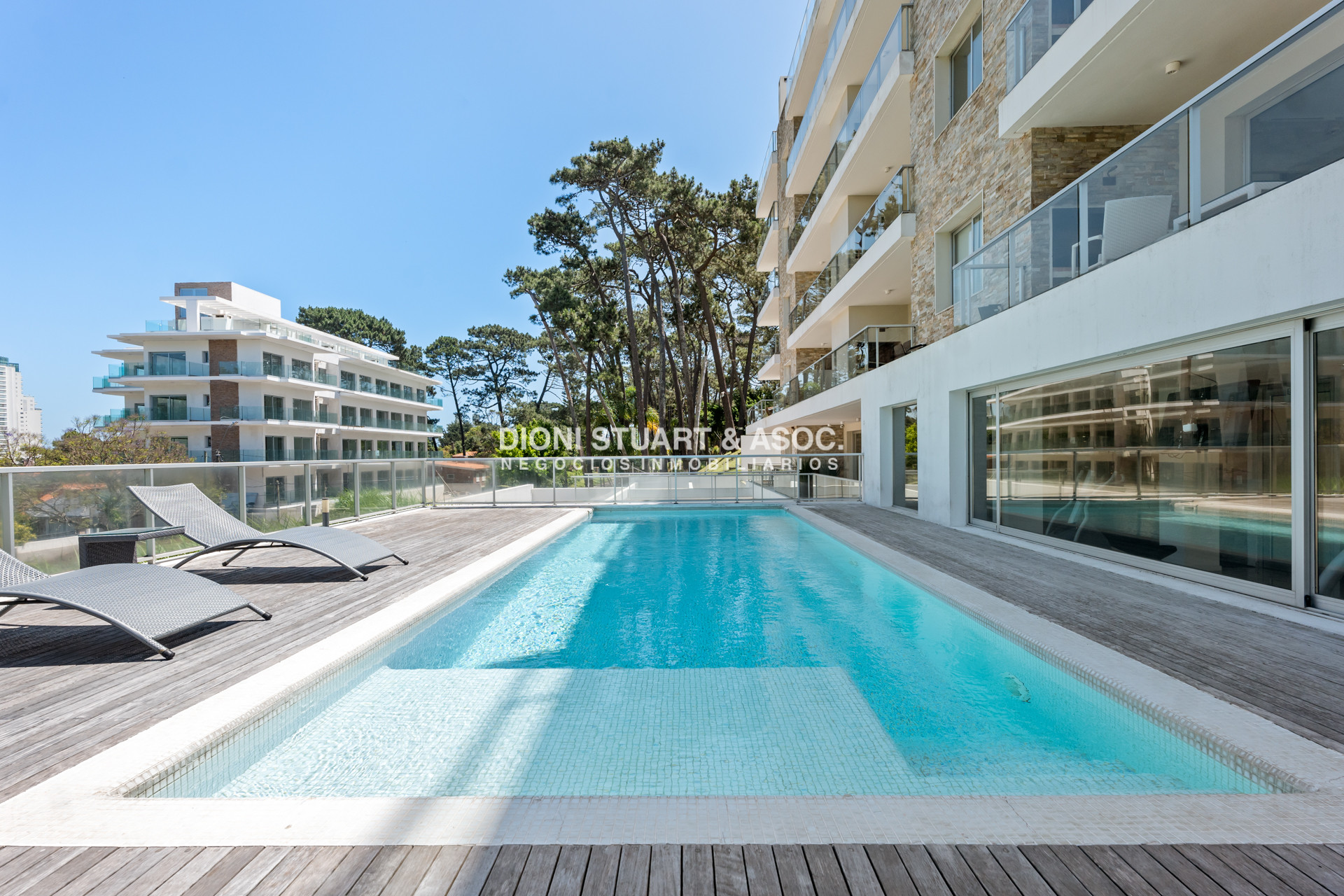 Apartamento ID.925 - DEPARTAMENTO PENT HOUSE EN VENTA - 3 DORM Y DEP. - PARRILLERO - PLAYA MANSA