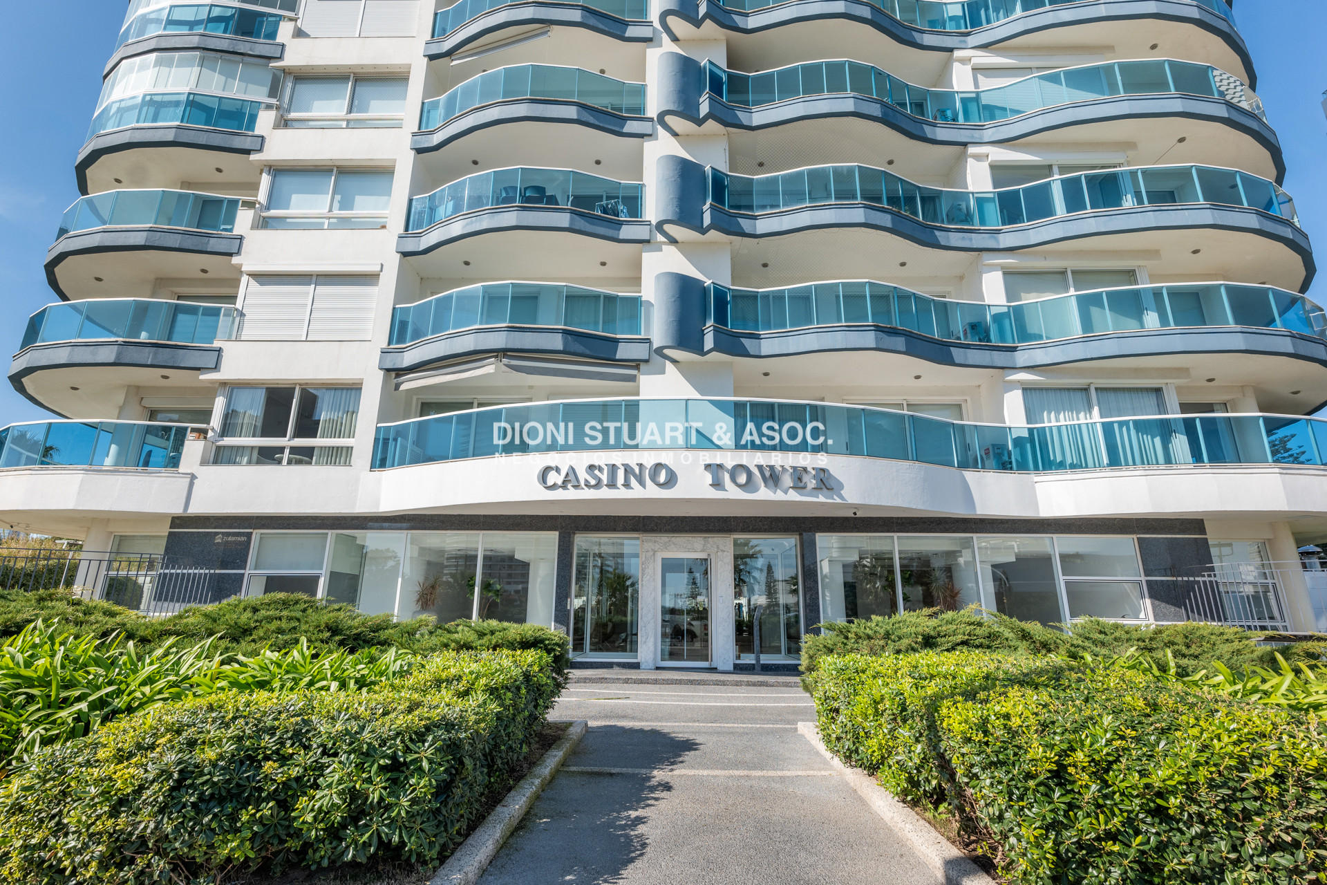 Apartamento ID.739 - DEPARTAMENTO EN VENTA EN CASINO TOWER - 2 DORM EN SUITE - TODOS LOS AMENITIES
