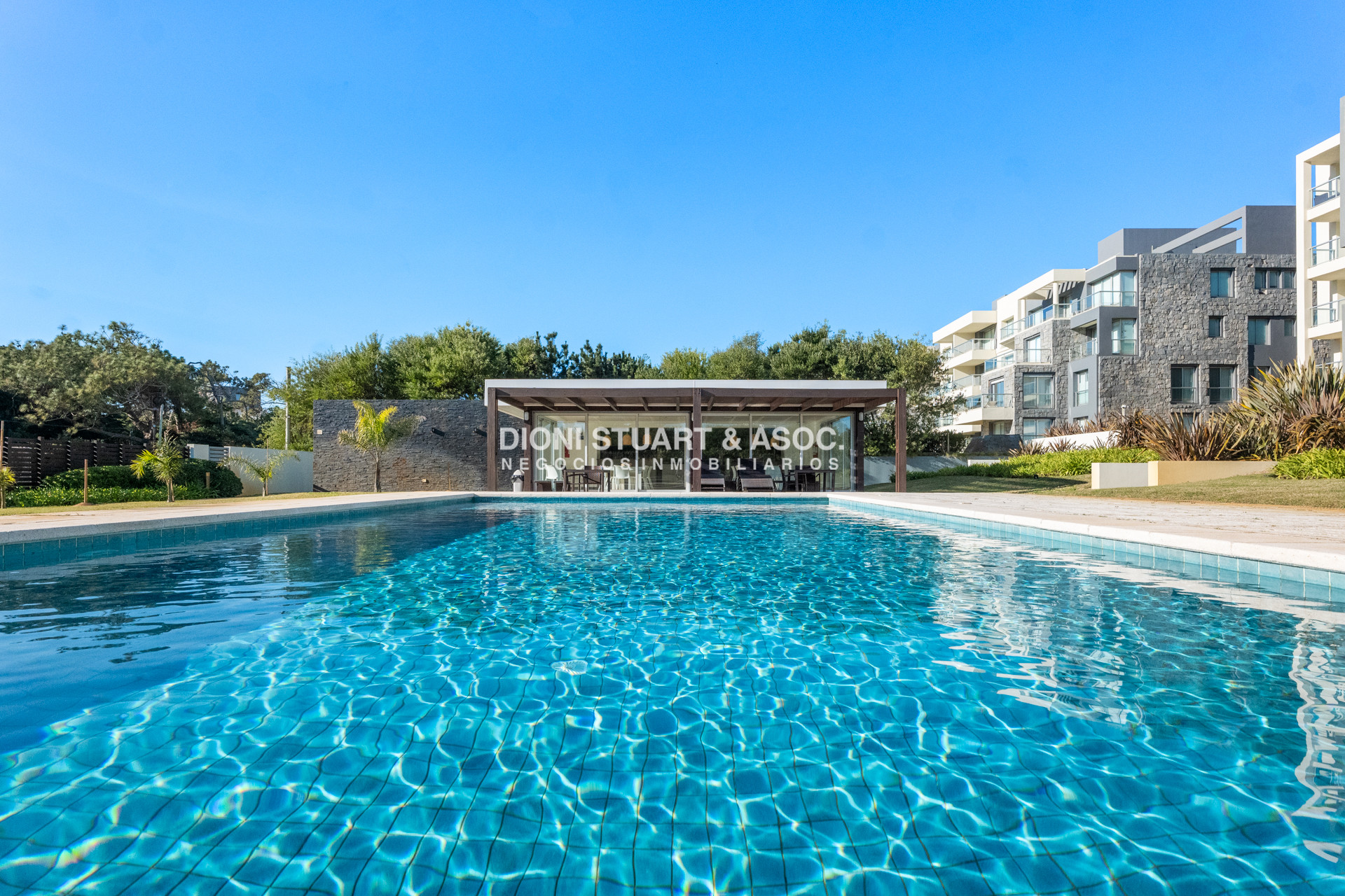Apartamento ID.991 - PENT HOUSE CON BARBACOA EN VENTA - PLAYA BRAVA - 3 DORMITORIOS EN SUITE EDIFICIO BLUE MARINE