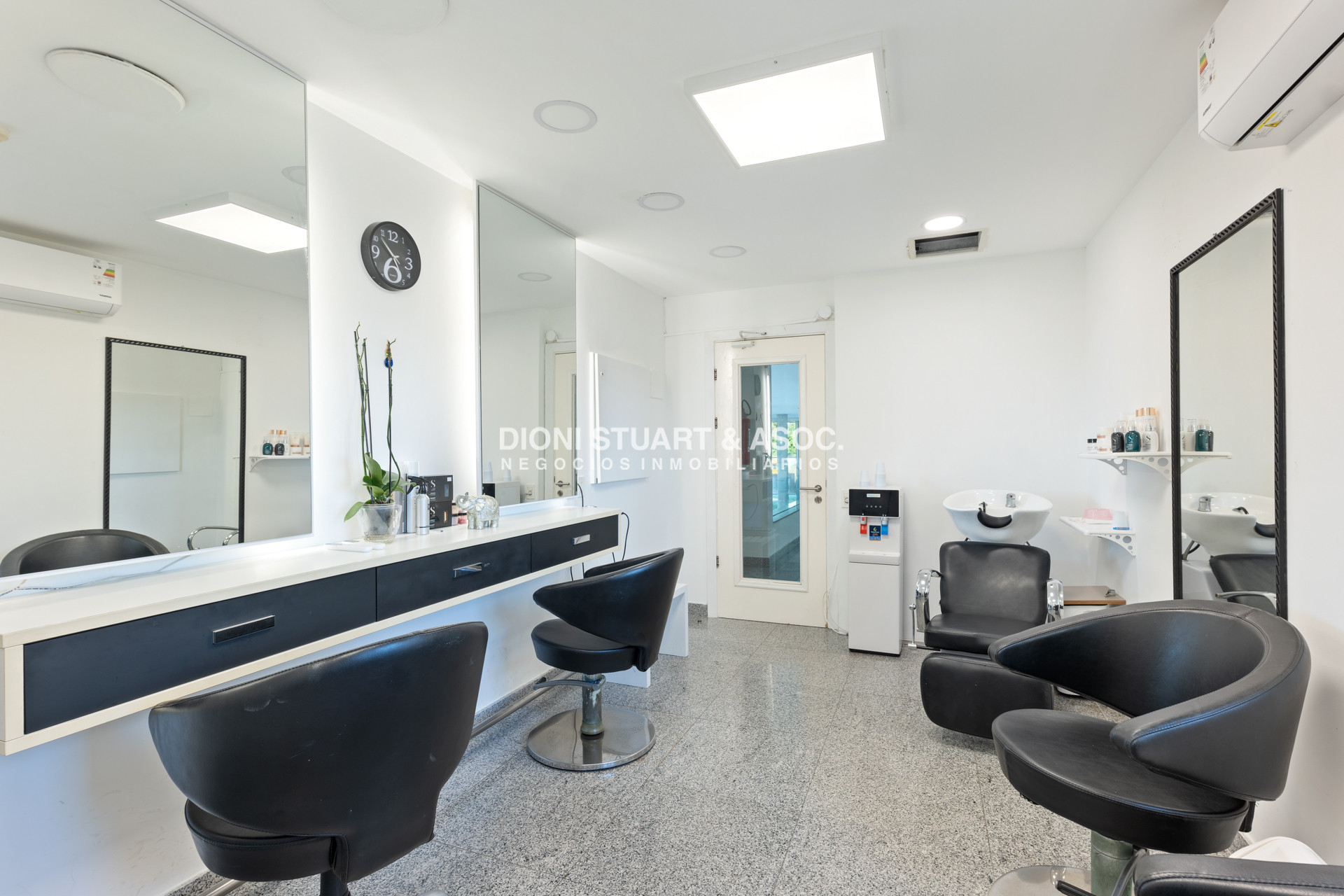 Apartamento ID.910 - DEPARTAMENTO DUPLEX EN AQUARELA - PLAYA MANSA - 4 DORM EN SUITE + DEPENDENCIA