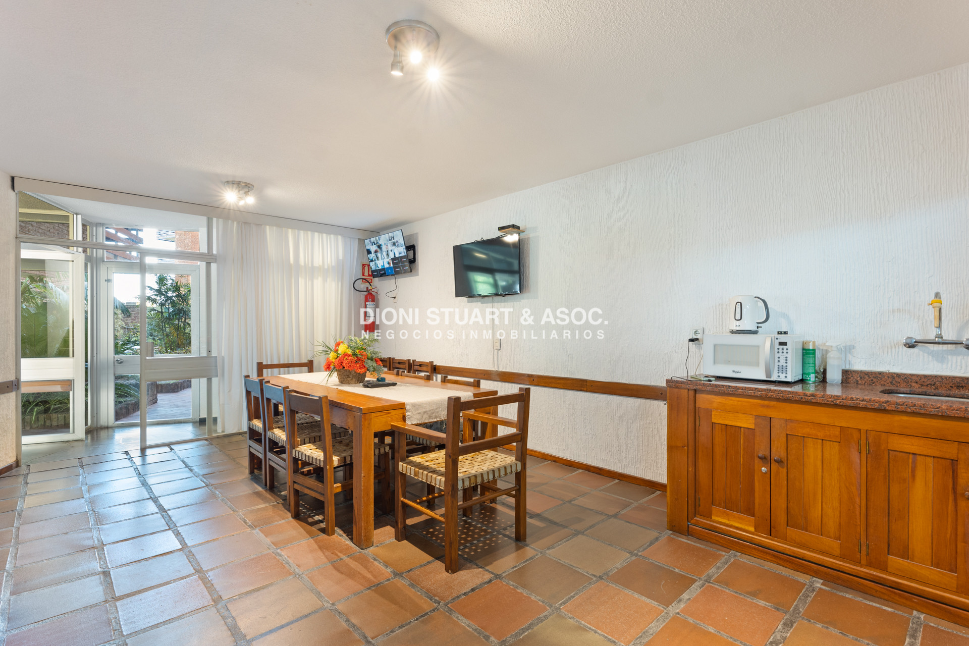 Apartamento ID.688 - Apartamento en Oportunidad Frente al Mar - Euromar - 3 Dormitorios