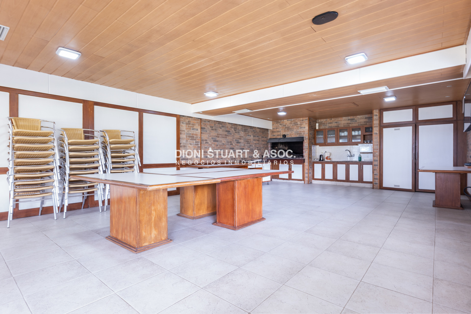 Apartamento ID.909 - DEPARTAMENTO EN VENTA DE 2 DORMITORIOS Y MEDIO - EDIFICIO LONG BEACH - TODOS LOS AMENITIES