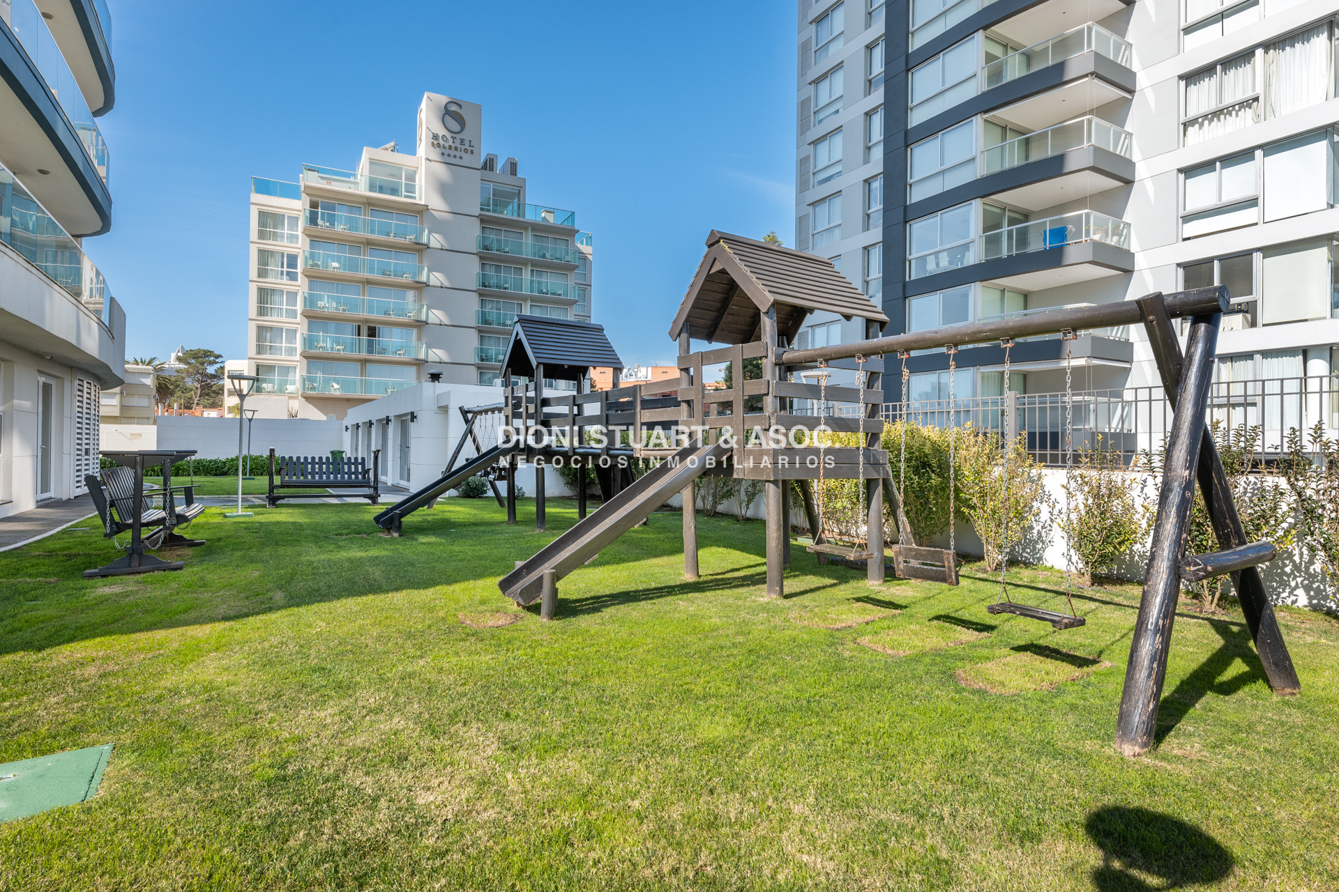 Apartamento ID.739 - DEPARTAMENTO EN VENTA EN CASINO TOWER - 2 DORM EN SUITE - TODOS LOS AMENITIES