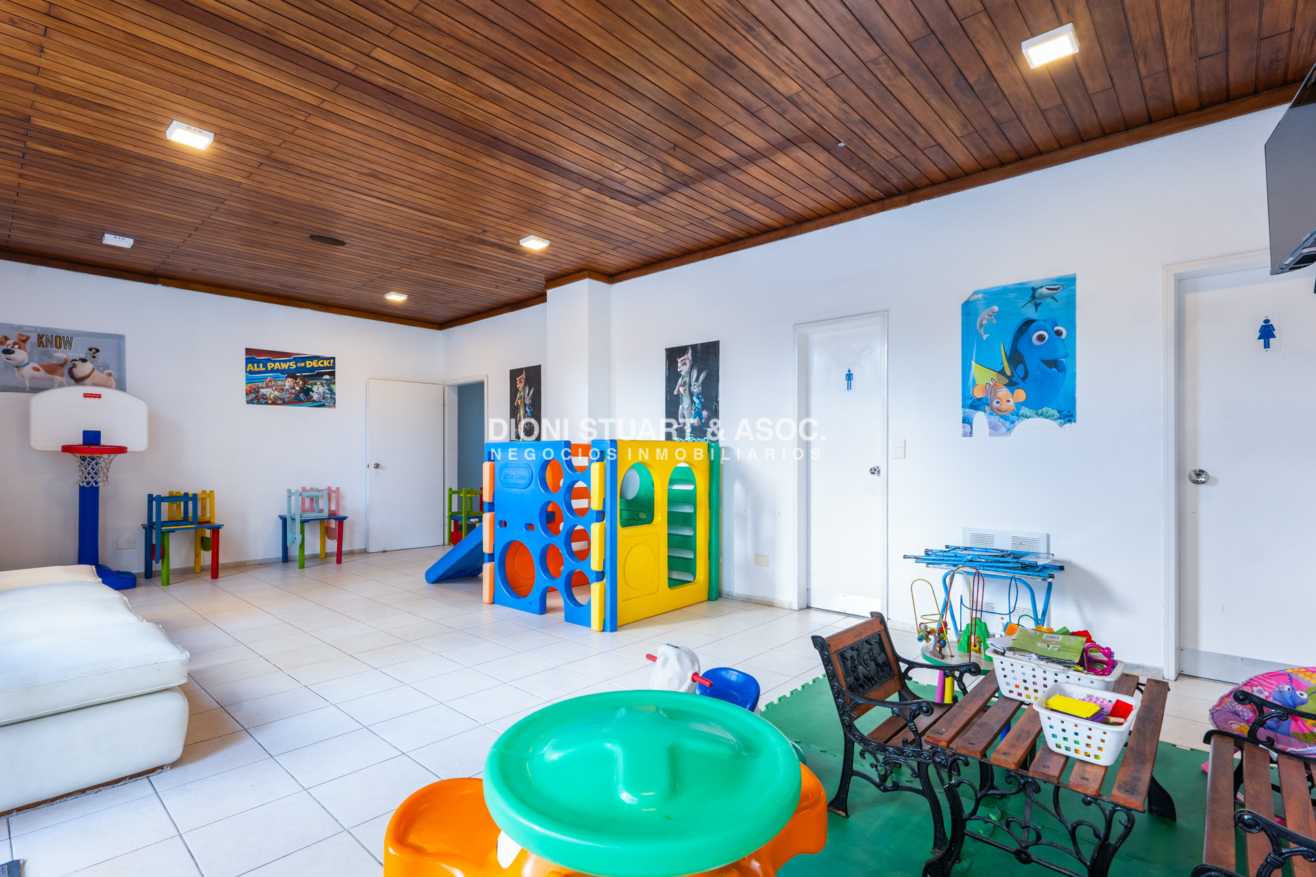 Apartamento ID.962 - APARTAMENTO EN VENTA 2 DORMITORIOS RECICLADO EN EDIFICIO VAN GOOGH - PENINSULA PUNTA DEL ESTE