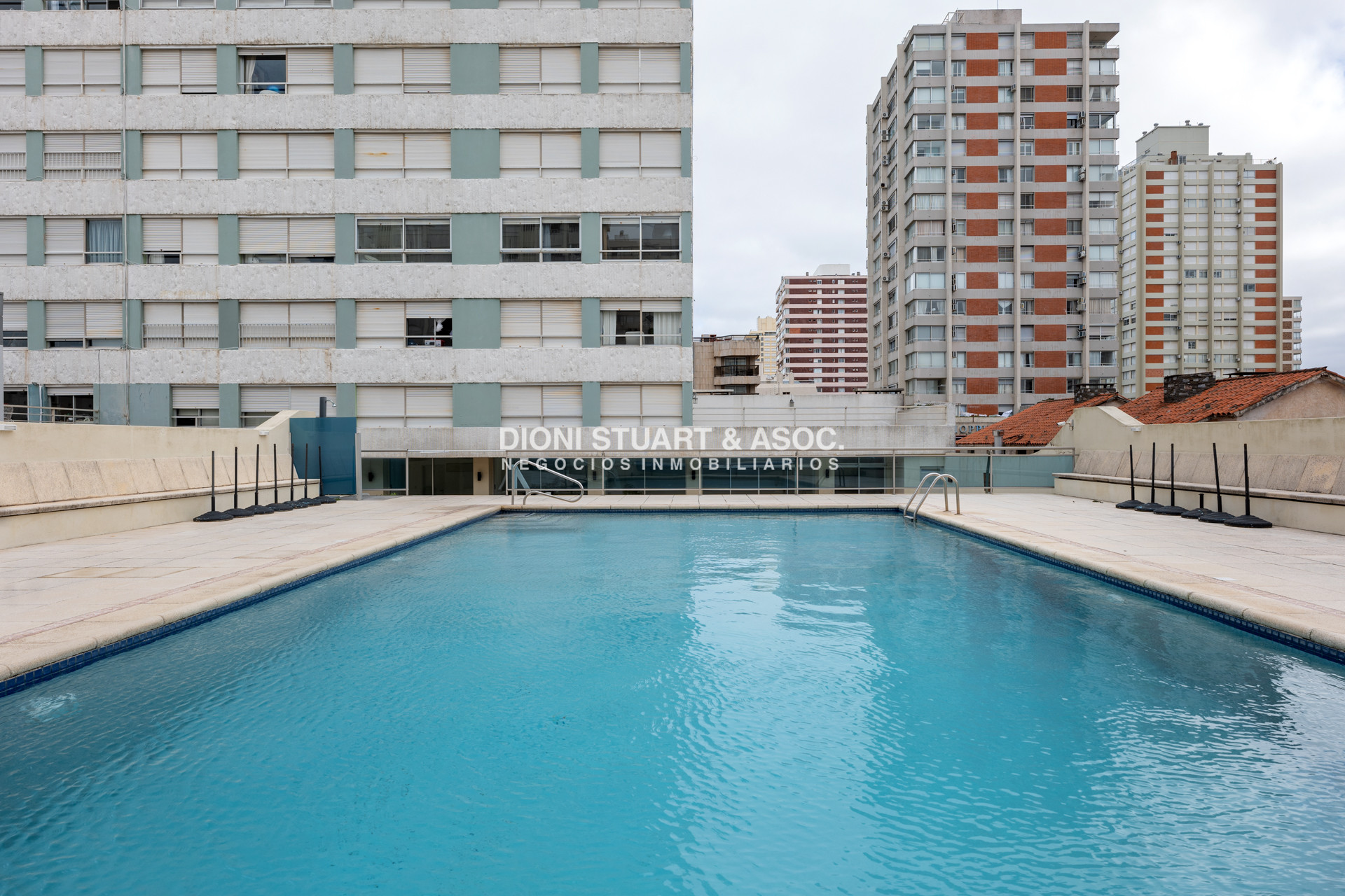 Apartamento ID.681 - Apartamento En Venta - En Gorlero - Peninsula - 2 Dormitorios - Edificio Michelangelo