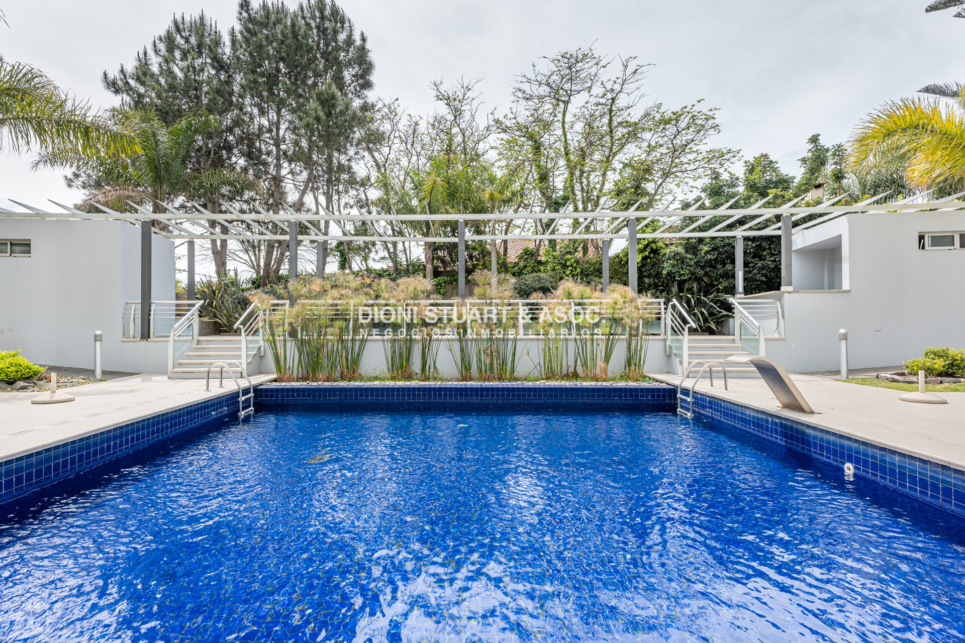 Apartamento ID.790 - Apartamento en Venta - 3 Dormitorios en Suite - Sea & Forest - Playa Mansa