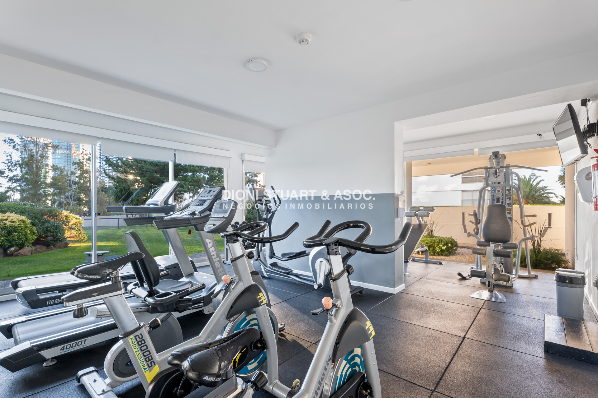Apartamento ID.922 - PENT HOUSE DUPLEX EN LA MANSA - 4 DORM Y DEP - COMPLEJO LINCOLN CENTER - TORRE WILSON