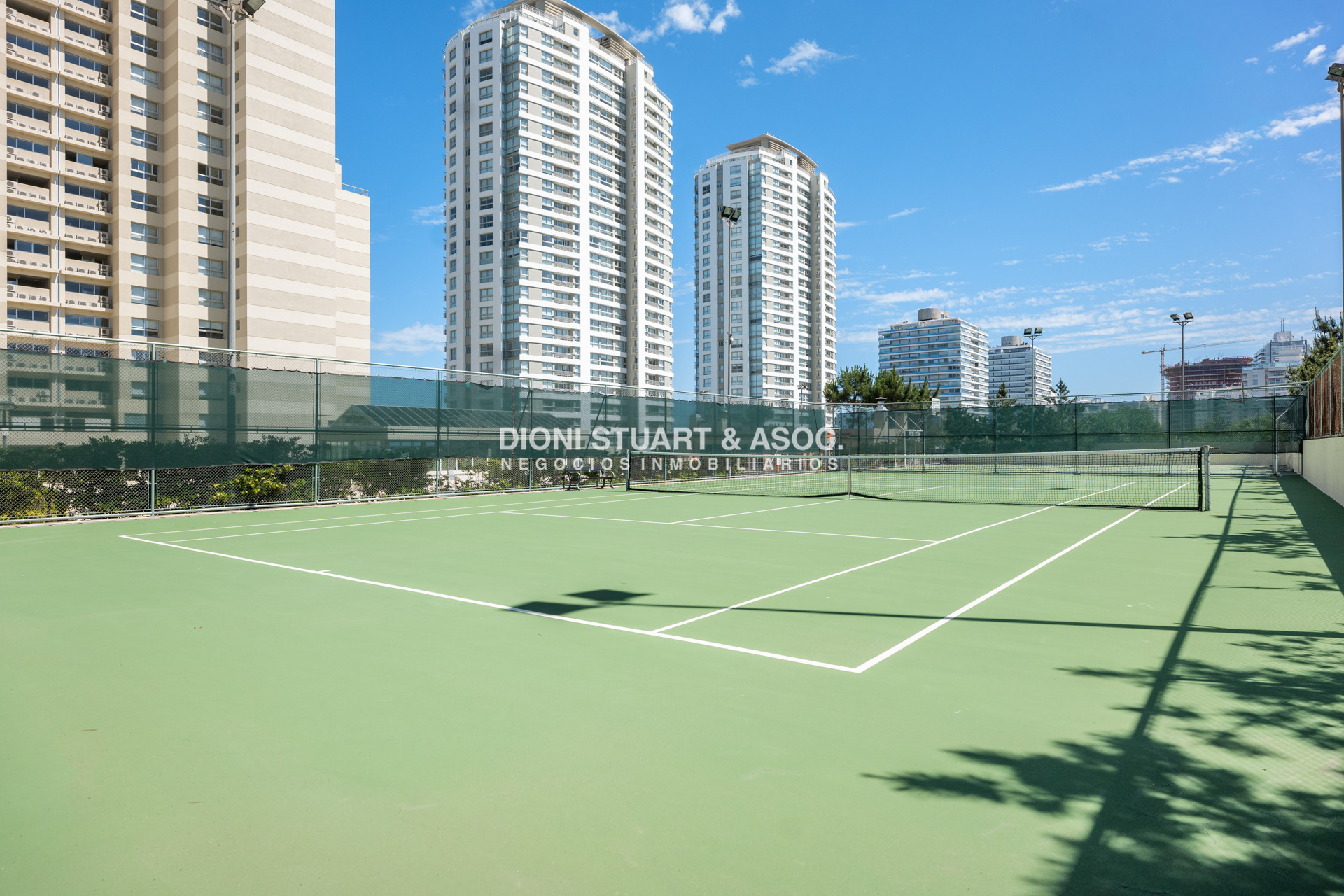 Apartamento ID.839 - Torre Lobos Esquinero - 3 Dorm en suite + Dep.