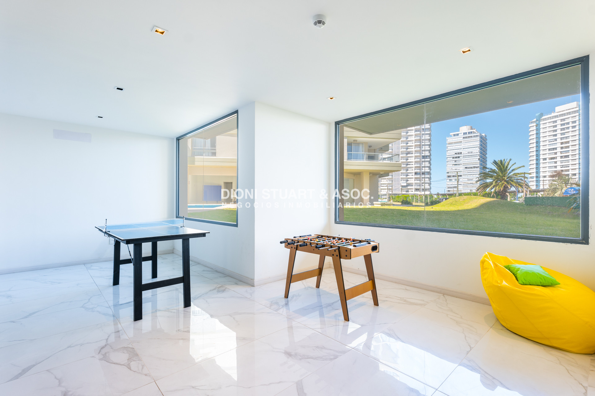 Apartamento ID.867 - APARTAMENTO EN PLAYA BRAVA PUNTA DEL ESTE - 2 DORMITORIOS - EDIF. SIGLO SOL II - BAJAS EXPENSAS