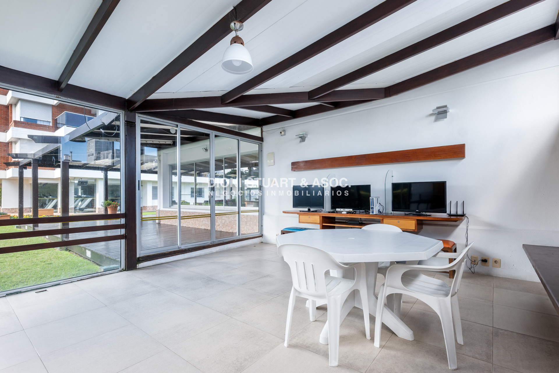Apartamento ID.909 - DEPARTAMENTO EN VENTA DE 2 DORMITORIOS Y MEDIO - EDIFICIO LONG BEACH - TODOS LOS AMENITIES
