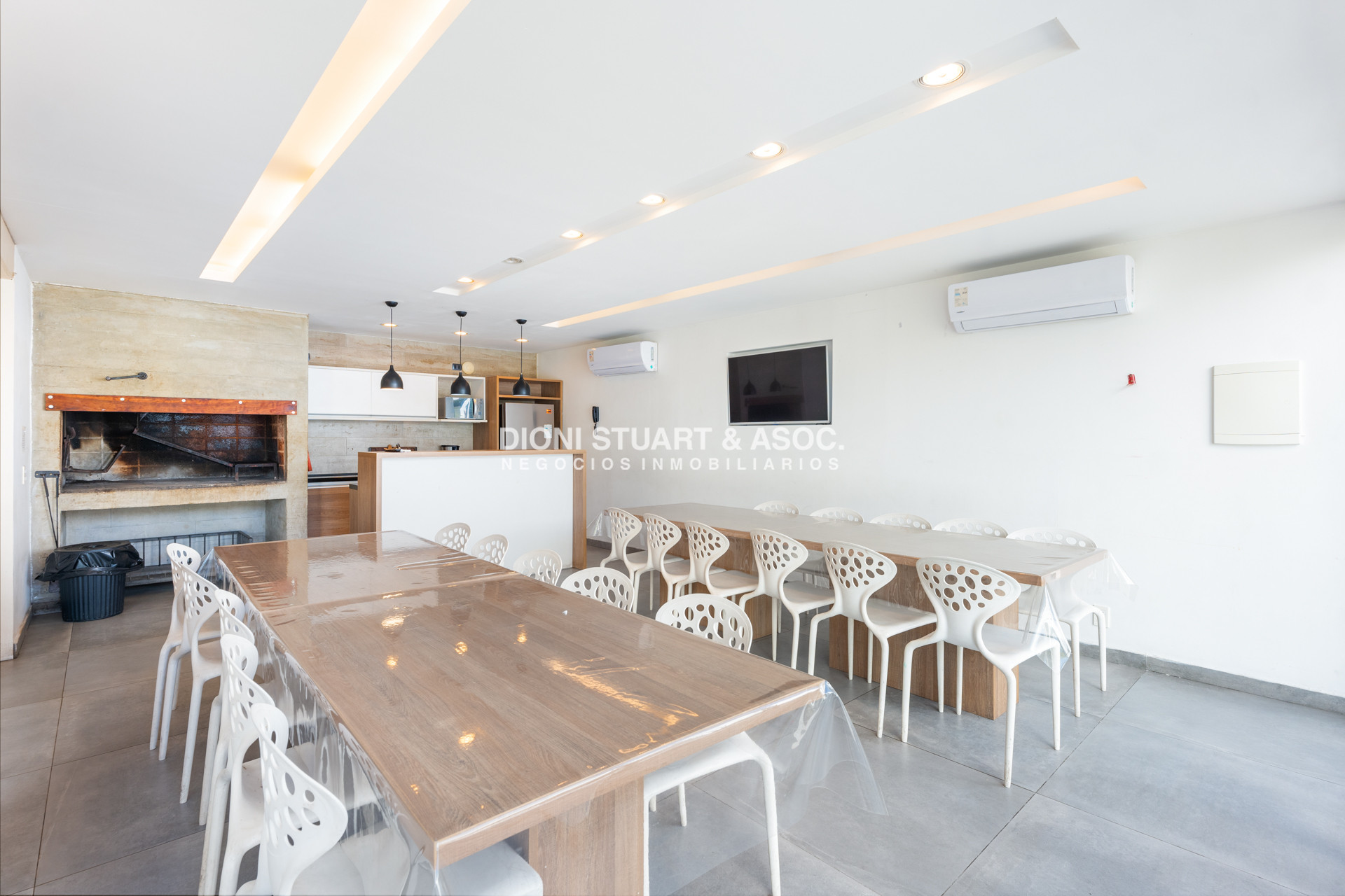 Apartamento ID.812 - Apartamento Frente al Mar en Venta - Torre Jefferson - 2 Dorm y dependencia - Complejo Lincoln Center