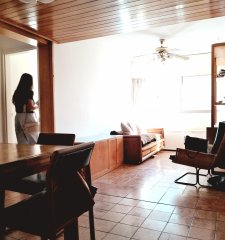 Oportunidad de negocio! Apartamento de 2 dormitorios y 2 baños con bajos gastos!