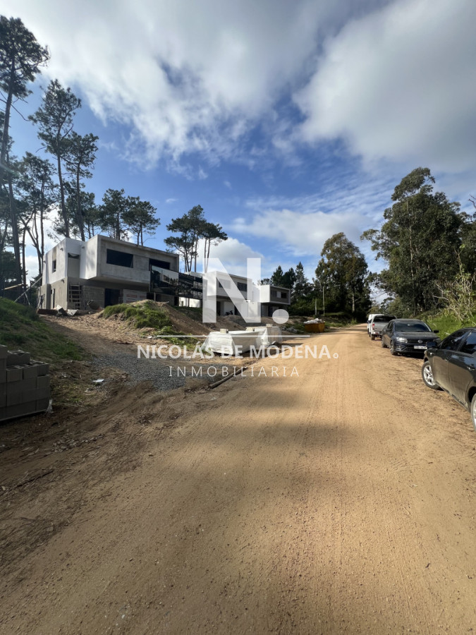 Casa a estrenar en Pinares. Precio lanzamiento. Punta del Este  - NDM30626C