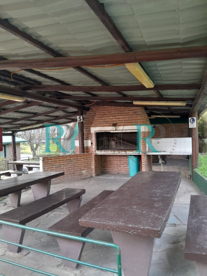 Apartamento ID.2760 - Apartamento en venta de 1 dormitorio y medio. Playa mansa. Punta del Este.