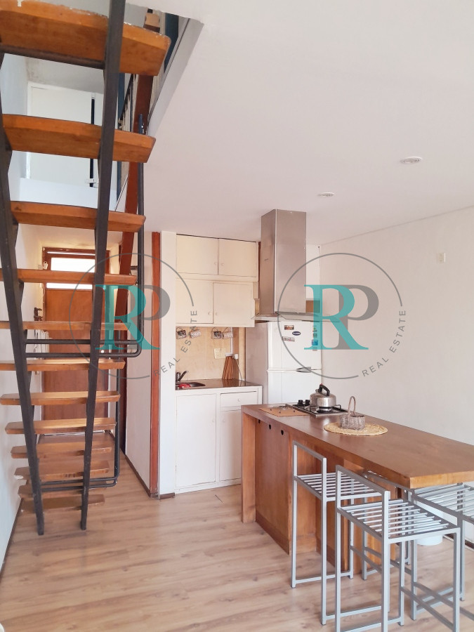 Apartamento ID.2760 - Apartamento en venta de 1 dormitorio y medio. Playa mansa. Punta del Este.