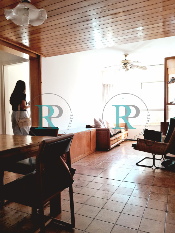 Apartamento ID.2161 - Oportunidad de negocio! Apartamento de 2 dormitorios y 2 baños con bajos gastos! 