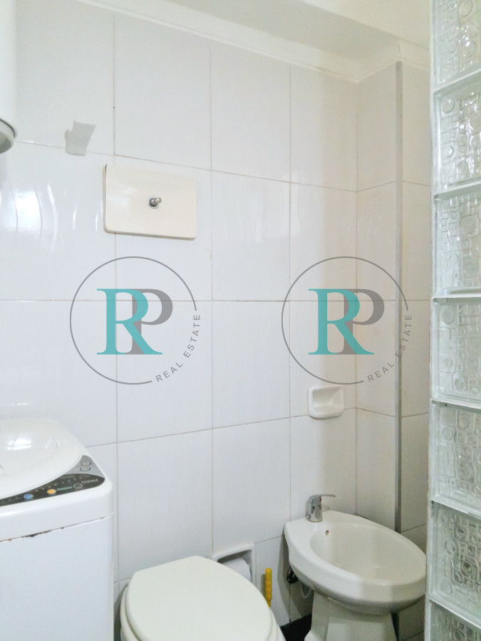 Apartamento ID.2161 - Oportunidad de negocio! Apartamento de 2 dormitorios y 2 baños con bajos gastos! 