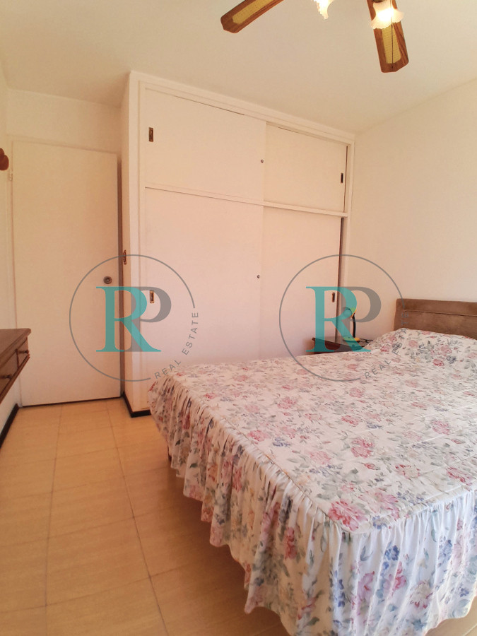 Apartamento ID.2161 - Oportunidad de negocio! Apartamento de 2 dormitorios y 2 baños con bajos gastos! 