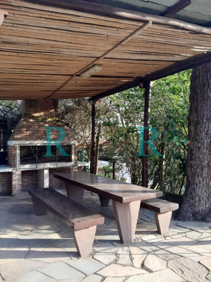 Apartamento ID.2760 - Apartamento en venta de 1 dormitorio y medio. Playa mansa. Punta del Este.