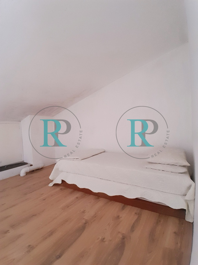 Apartamento ID.2760 - Apartamento en venta de 1 dormitorio y medio. Playa mansa. Punta del Este.