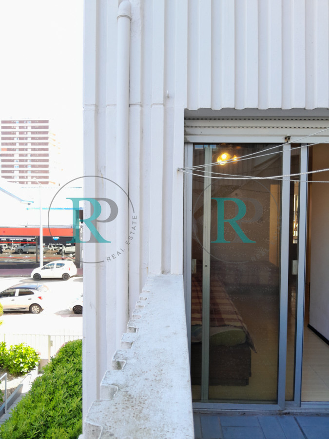 Apartamento ID.2161 - Oportunidad de negocio! Apartamento de 2 dormitorios y 2 baños con bajos gastos! 