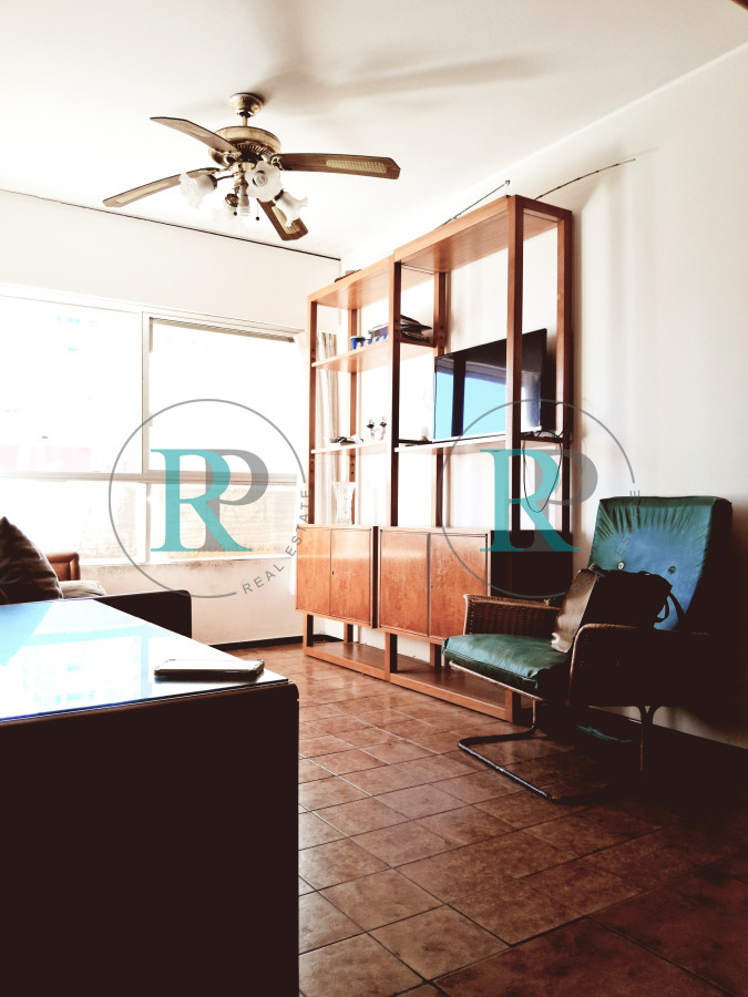 Apartamento ID.2161 - Oportunidad de negocio! Apartamento de 2 dormitorios y 2 baños con bajos gastos! 