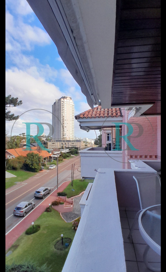 Apartamento ID.2457 - apartamento en venta de 3 dormitorios